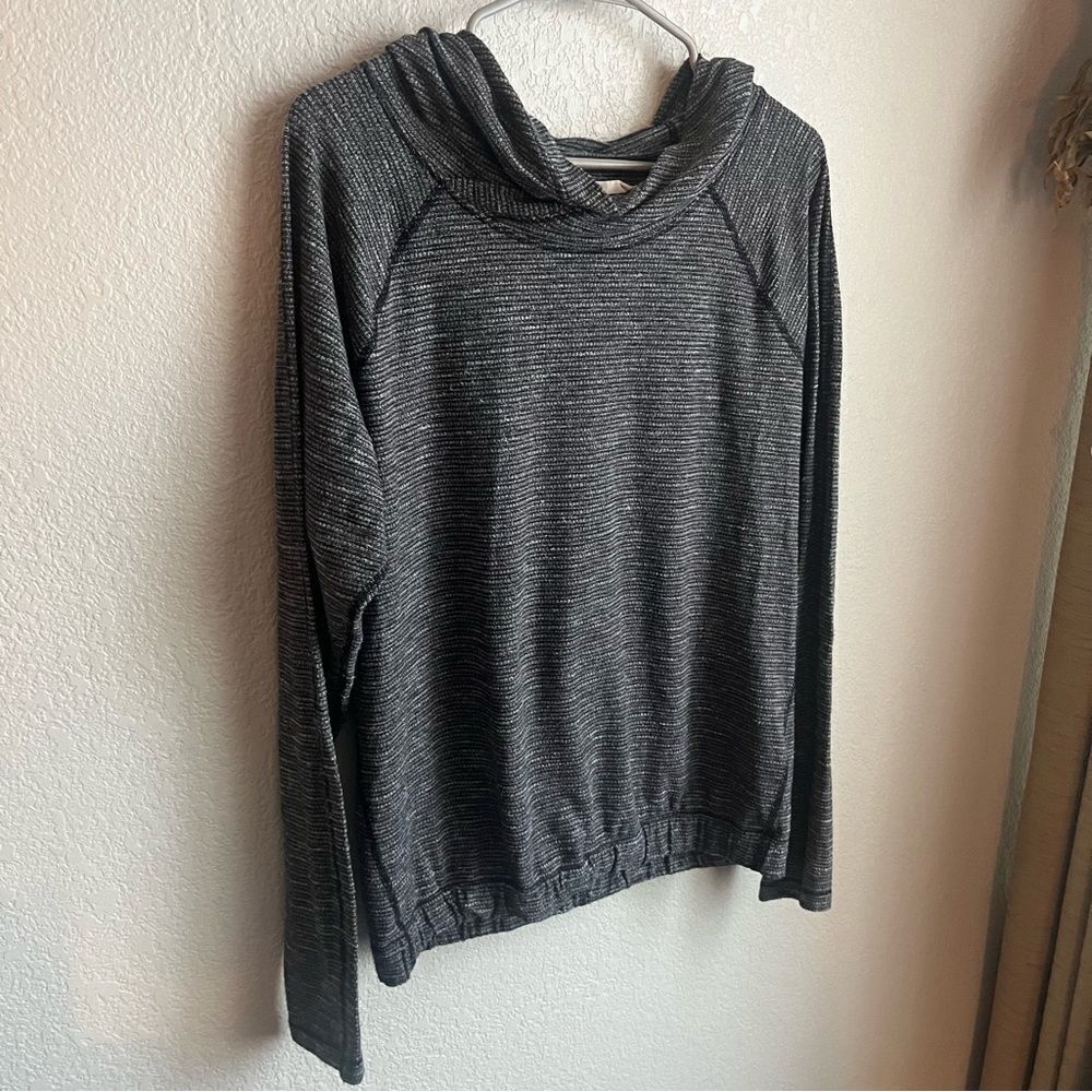 Lululemon Pique Marled Gray Pullover - Picture 2 of 7
